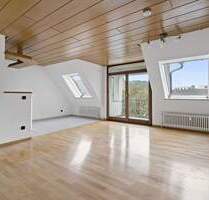 PROVISIONSFREI - Charmante Wohnung im Zentrum, 5 Zimmer auf 2 Etagen mit Balkon - Tuttlingen