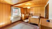 1. OG Schlafzimmer 2 - 