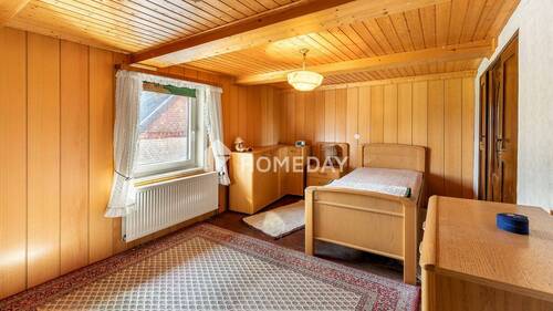 1. OG Schlafzimmer 2 - 
