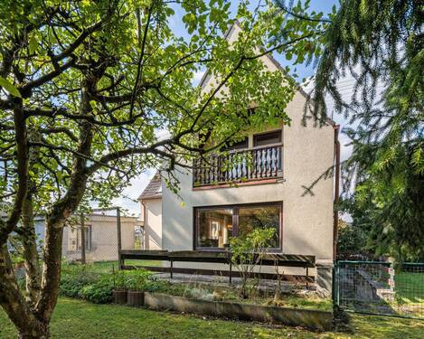 Außenansicht.jpg - Geräumiges 1-2 Familienhaus mit großem Garten in ruhiger Lage