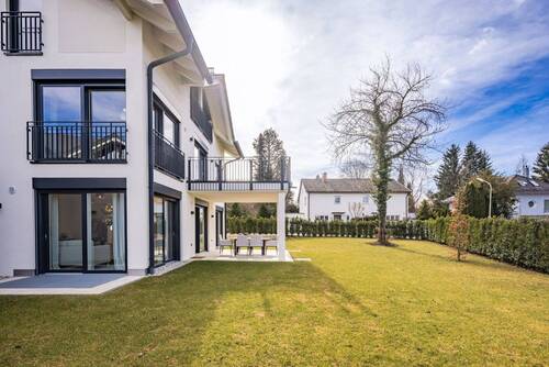 Gartenbereich - Exklusives Luxus Einfamilienhaus mit Aufzug