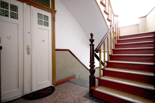 Treppenhaus - Sehr schöne 3-Zimmer-Erdgeschosswohnung in bester Lage von Rathenow