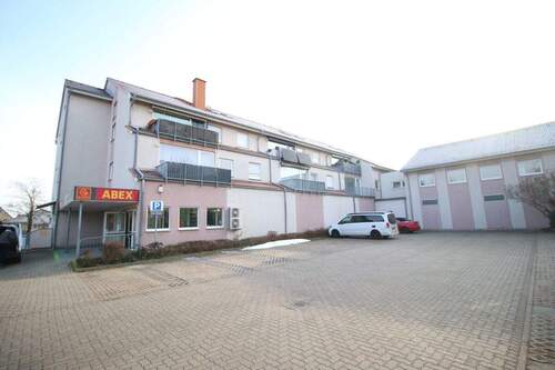 Hausansicht - Etagenwohnung mit 208,90 m&sup2; in Merseburg zum Kaufen