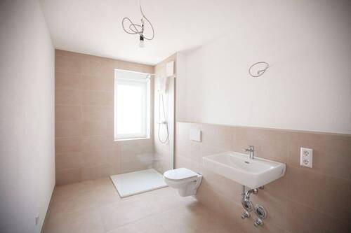 Badezimmer_Dusche/WC.jpg - 