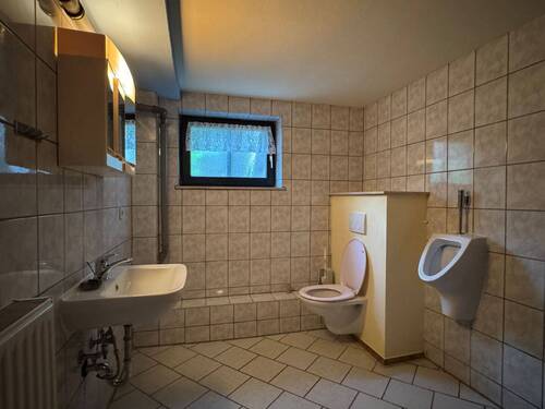 Tageslichtbad mit Dusche Keller - 