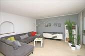 Wohnzimmer 1 OG 4 - 