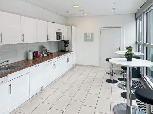 Property Image 6 - 