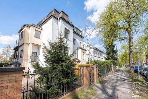 Außenansicht - Modernisierte Altbauwohnung unweit vom Kranoldplatz!