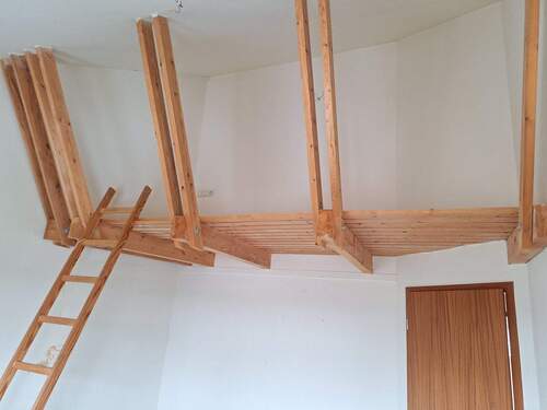 hohe Decken - Hochbett ? - 