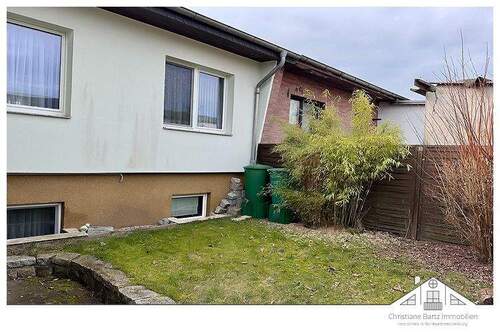 Grundstück hinten - 