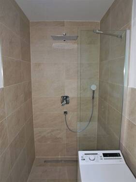 Dusche - 2 Zimmer Etagenwohnung in Landshut