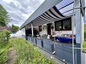 Überdachte Terrasse und Eingangsbereich - 6 Zimmer Einfamilienhaus in Reinfeld