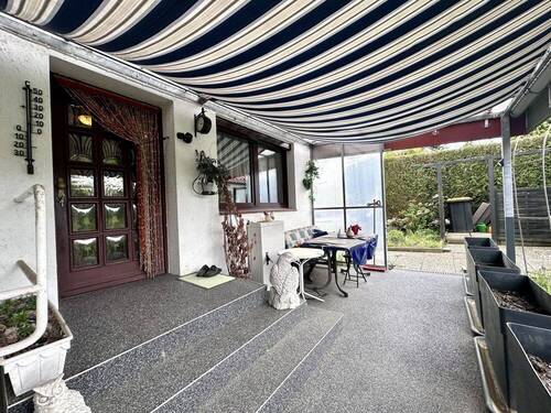 Eingangsbereich - Einfamilienhaus mit 104,00 m&sup2; in Reinfeld zum Kaufen