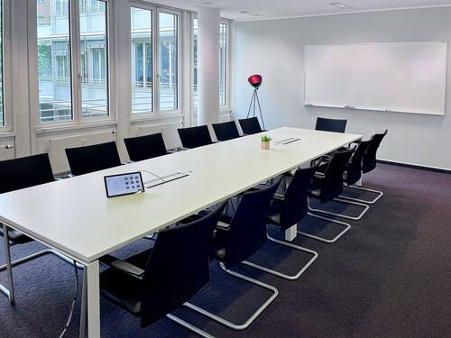 Besprechungsräume.jpg - Buchen Sie Großraumbüros für Unternehmen jeder Größe in Regus Maximilianstraße