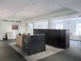 Rezeptionist.jpg - Büro in München zur Miete
