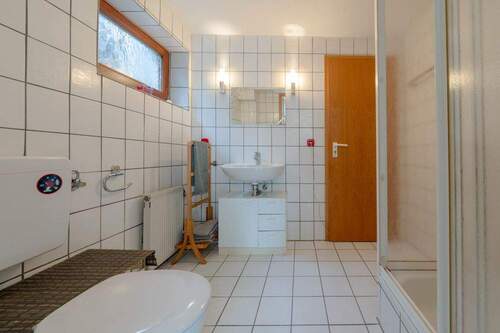 Souterrain-Studio Duschbadezimmer - 