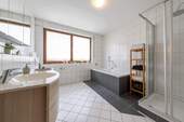 EG Badezimmer - 