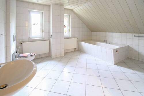 Bad Dachgeschoßwohnung - 