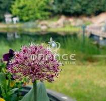 ***Haus mit zwei Wohneinheiten, großem Garten, Teich und vielen Extras*** - Tensfeld