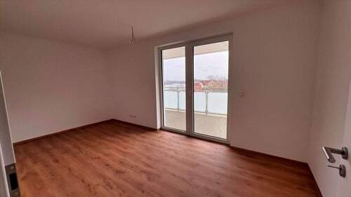 Kinderzimmer mit Balkonzugang - 