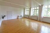 Yoga Schule 2 - 