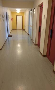 Hausflur.jpg - Etagenwohnung mit 73,00 m&sup2; in Kiel zum Kaufen