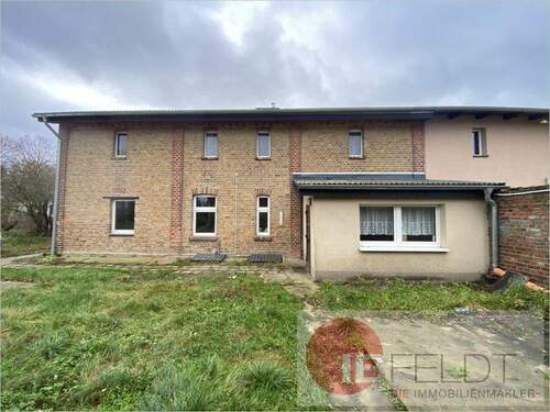 Rückansicht Wohnhaus - 