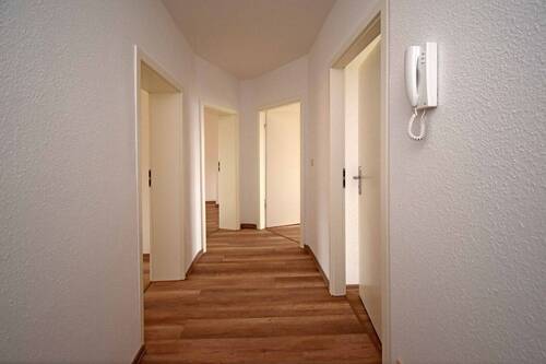 Flur - 3 Zimmer Etagenwohnung zur Miete in Leipzig