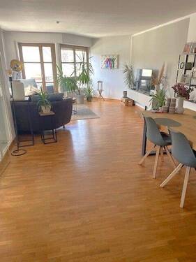 Wohn- u. Essbereich - 