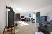 Wohn-/Esszimmer - 