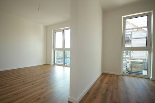 Schlazimmer mit angrenzendem Ankleidezimmer.JPG - 
