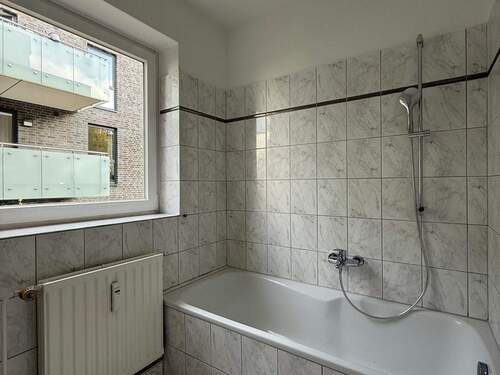 Vollbad mit Fenster - 