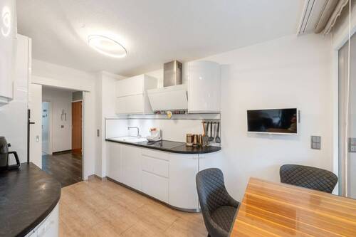 Kueche - Etagenwohnung mit 90,60 m² in Unterhaching zum Kaufen