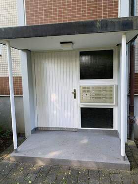 Hauseingang - 3 Zimmer Terrassenwohnung in Bad Oldesloe