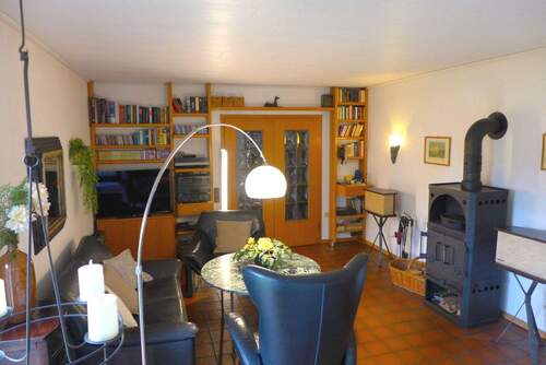 Wohnzimmer mit Kaminofen - 