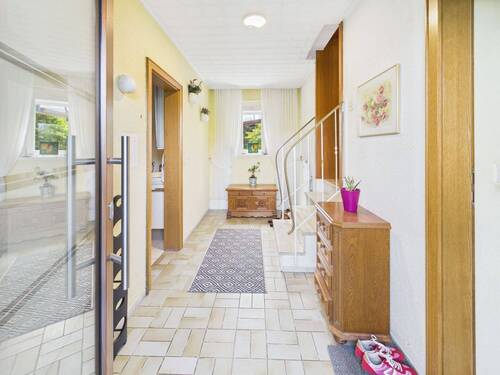 Eingangsbereich - Einfamilienhaus mit 173,50 m&sup2; in Bielefeld zum Kaufen