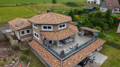 Luftaufnahme - Blick zur Terrasse - 2 Zimmer Etagenwohnung zum Kaufen in Gebhardshain VG