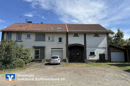 Außenansicht - Charmantes Mehrfamilienhaus in zurückgezogener Lage
