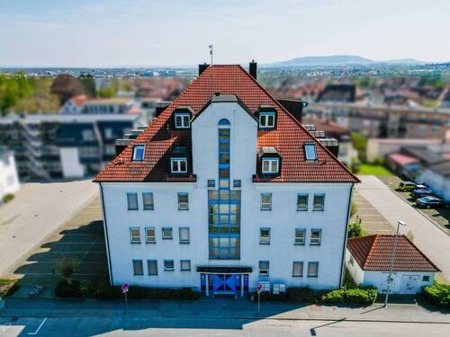 - Unverbindliche Darstellung - Bild zeigt weder reale Grundstücksgrenzen noch Beschaffenheiten - 