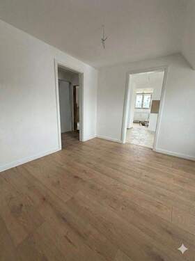 Esszimmer/Kinderzimmer - 3 Zimmer Etagenwohnung zur Miete in Burgfarrnbach