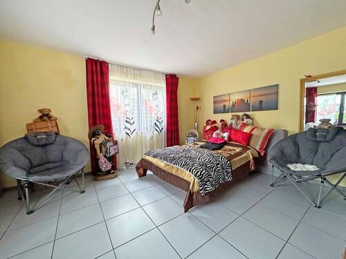 Schlafzimmer EG - 