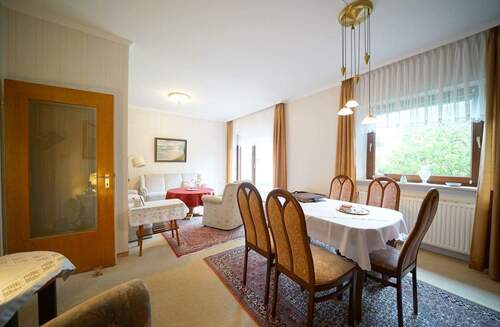 Wohn- und Esszimmer - 