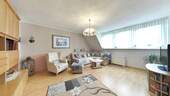Wohnzimmer - 4 Zimmer Etagenwohnung zum Kaufen in Essen