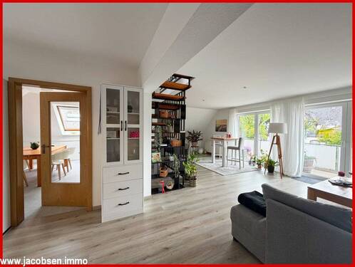 Blick ins Wohnzimmer - 