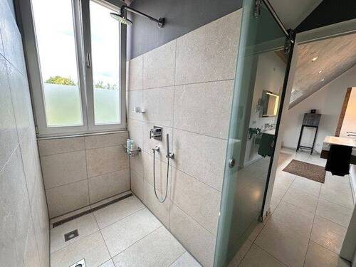 Dusche und WC im Saunabereich - 