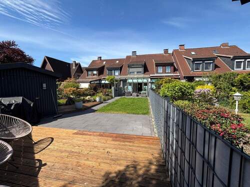 Blick von der Holzterrasse - 