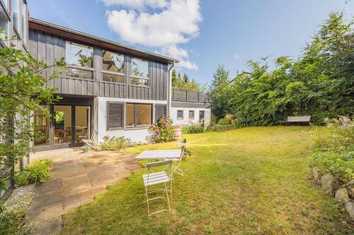 mit raffiniert angelegtem Garten - 6 Zimmer Einfamilienhaus zum Kaufen in Buchholz