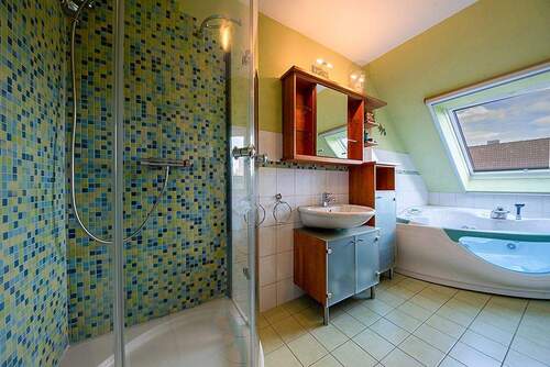 200-8587_Vollbad-2 - 