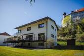 Hausansicht - 4 Zimmer Einfamilienhaus zum Kaufen in Wenzenbach