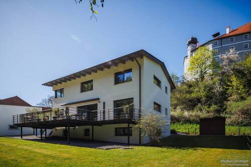 Hausansicht - 4 Zimmer Einfamilienhaus zum Kaufen in Wenzenbach